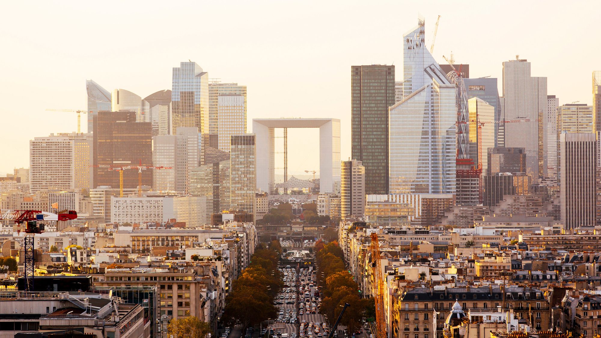 [Global reach] Paris skyline